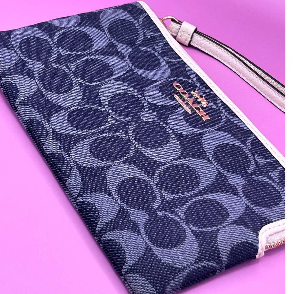 Coach Signature Denim Wristlet Blue White Gold Logo Zip Clutch